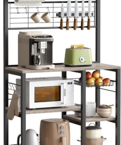 VASAGLE Estantería de Cocina, Soporte para Panadería, Isla de Cocina con Tira Magnética de Cuchillo, Cesta de Alambre, 12 Ganchos, Greige y Negro KKS026B02