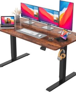 JUMMICO Escritorio Regulable en Altura de 140×60 cm, con Mando a Distancia de 4 Botones y Memoria, Gancho Incluido, Ideal para Oficina, Estudio y Gaming, Marrón