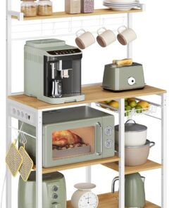 VASAGLE Estantería de Cocina con Enchufes, Estantería de Panadería, Barra de Café, 8 Ganchos en S, Cesta, Especiero, 40 x 90 x 165,5 cm, Roble Dorado y Blanco Nube KKS031Y19