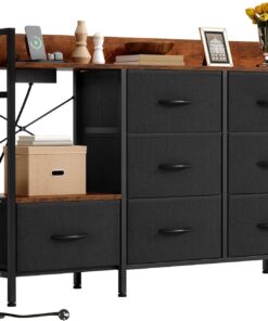 YITAHOME Cómoda para Dormitorio con 7 cajones de Tela, cómoda con 2 enchufes, 2 Puertos USB y Tira de luz LED, Armario de TV con Ganchos Laterales, Color Negro