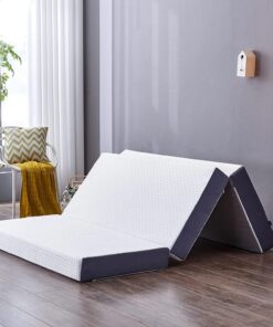 Inofia Colchón de espuma viscoelástica con triple pliegue, colchón plegable de 15 cm con funda lavable, plegable en tres, ahorro de espacio, cama en caja, prueba de 100 noches (135 x 190 x 15 cm)