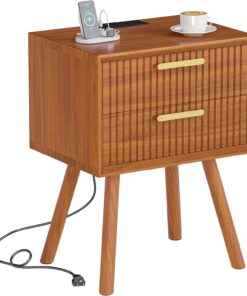 YOSHOOT Mesita de noche estriada con estación de carga, mesita de noche de madera maciza con 2 cajones, mesa auxiliar rústica con patas altas para dormitorio, sala de estar, 17.7 x 13.6 x 23.6
